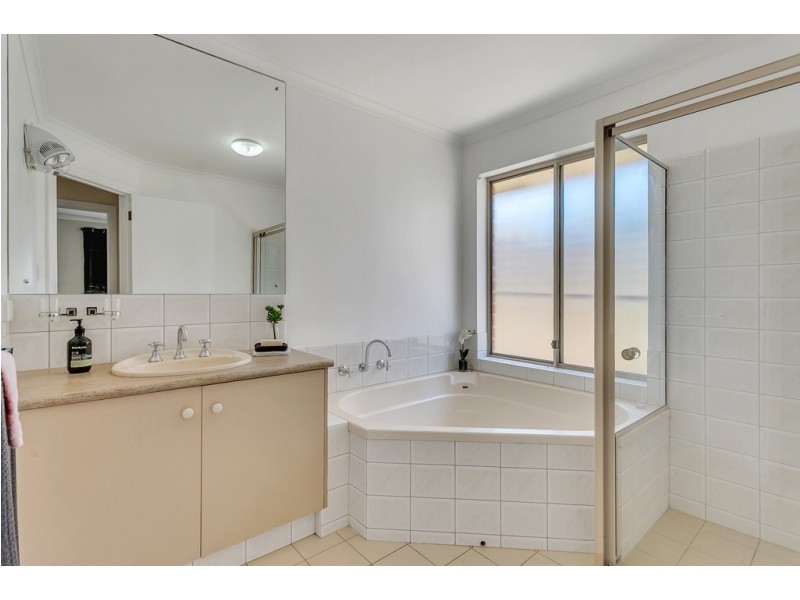 63 Sherebrooke Boulevard, Woodcroft SA 5162