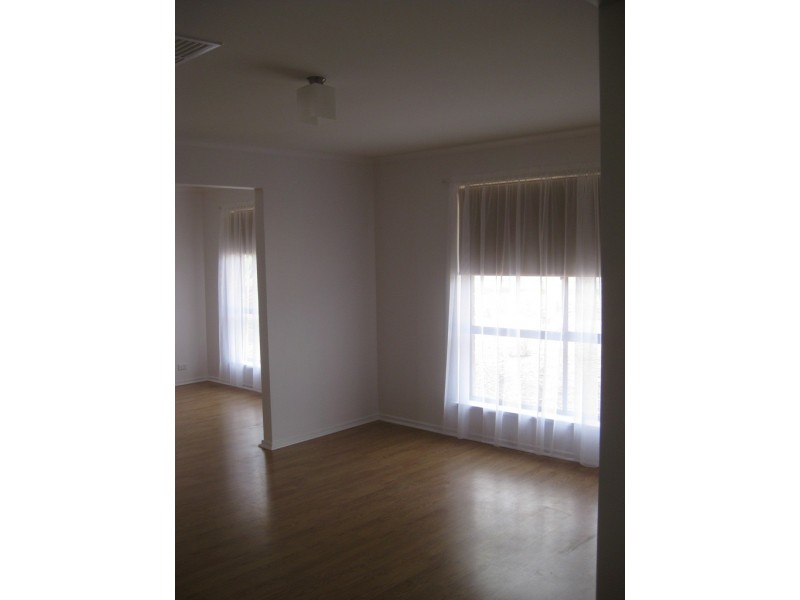 19 Goodrington Way, Moana SA 5169