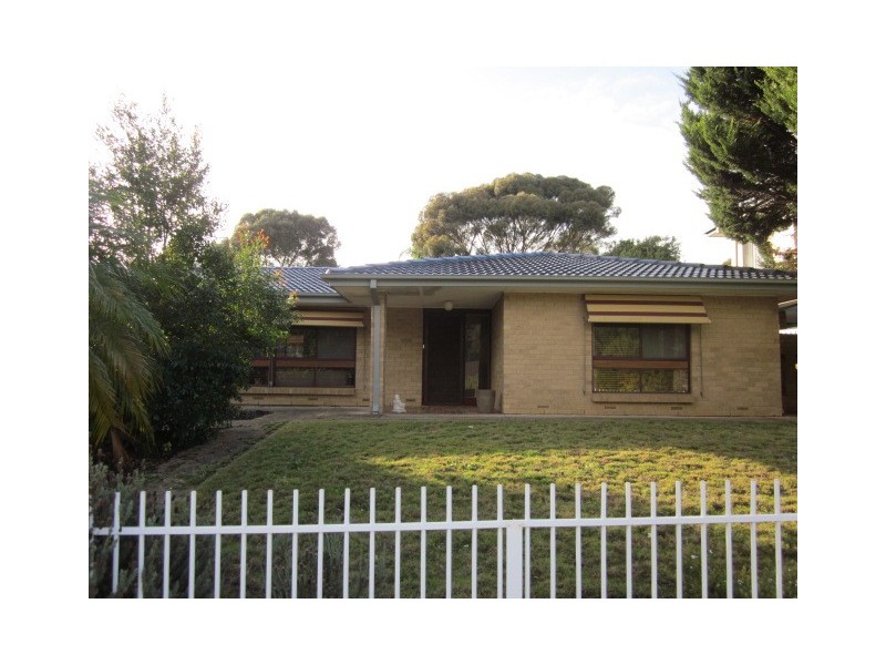 33 Southbound Avenue, Aberfoyle Park SA 5159