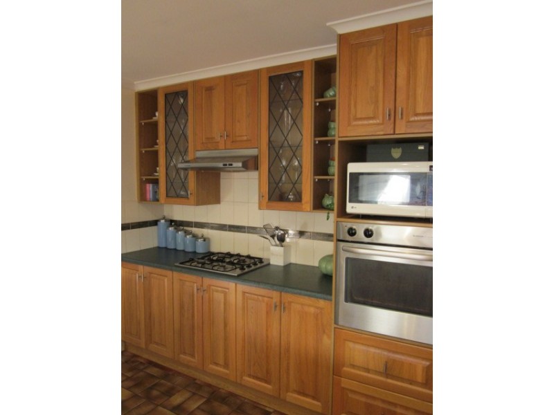 33 Southbound Avenue, Aberfoyle Park SA 5159