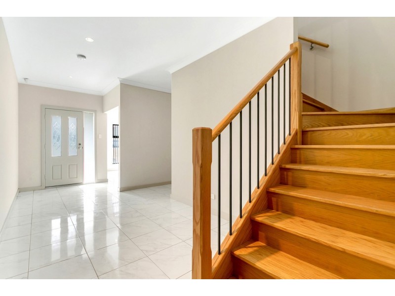 97 Britannia Parade, Hindmarsh Island SA 5214