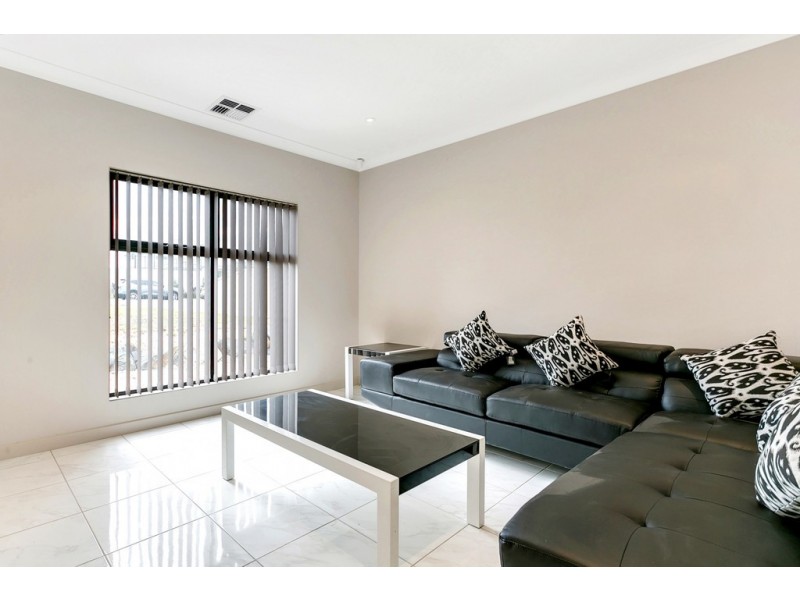 97 Britannia Parade, Hindmarsh Island SA 5214