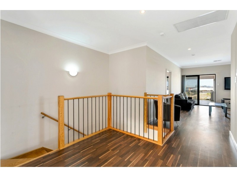 97 Britannia Parade, Hindmarsh Island SA 5214