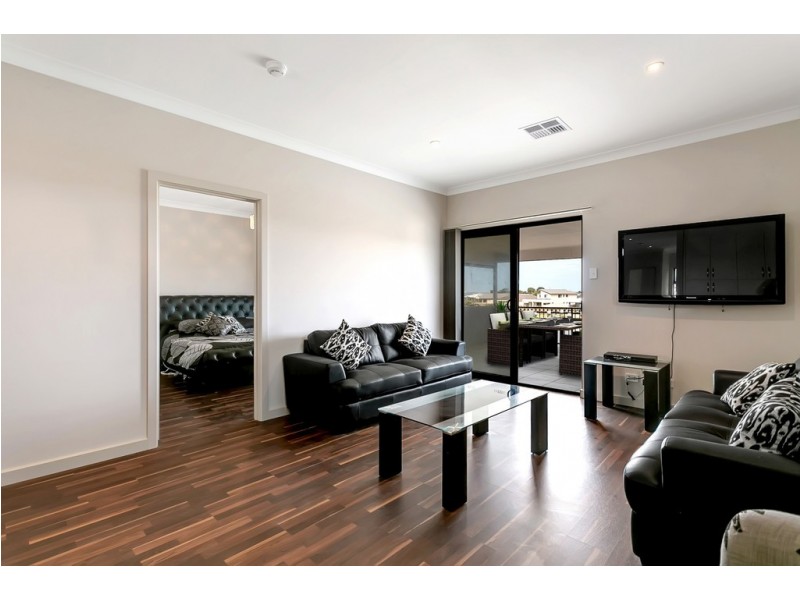 97 Britannia Parade, Hindmarsh Island SA 5214