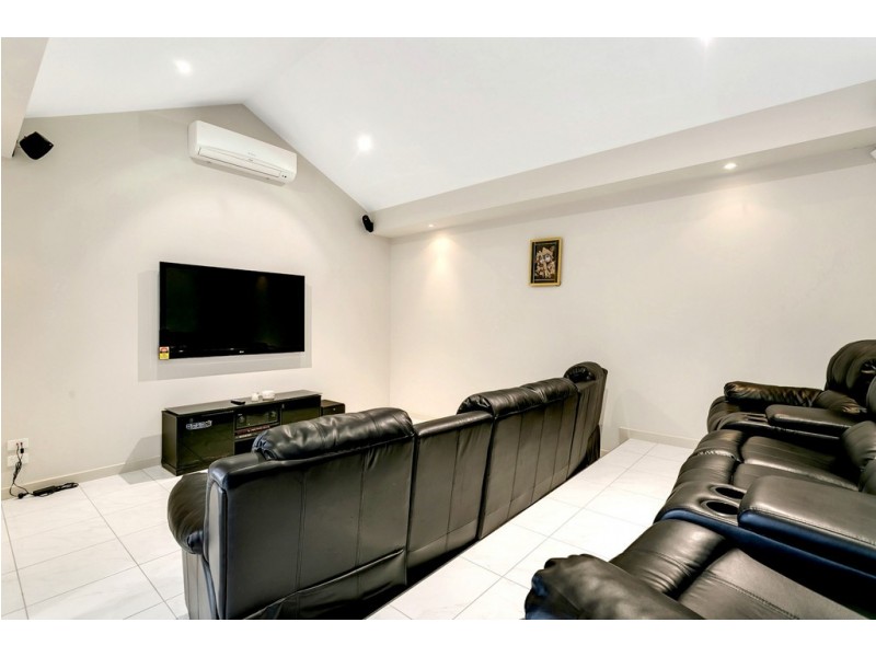 97 Britannia Parade, Hindmarsh Island SA 5214