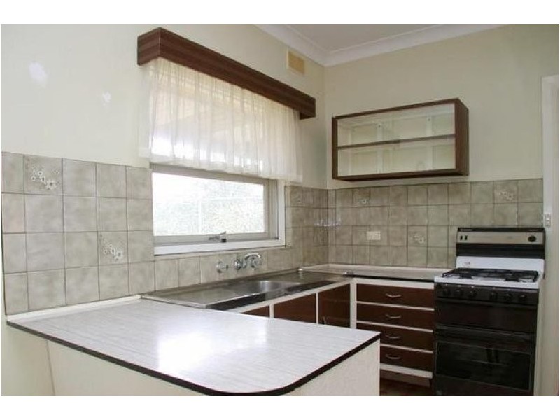 14 Graham Avenue, Hackham SA 5163