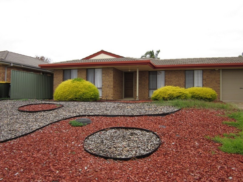 10 Sampson Crescent, Old Reynella SA 5161