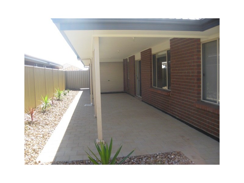 19 Buoy Crescent, Seaford Meadows SA 5169