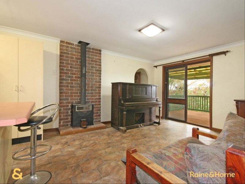 28 MANOORA DRIVE, Hallett Cove SA 5158