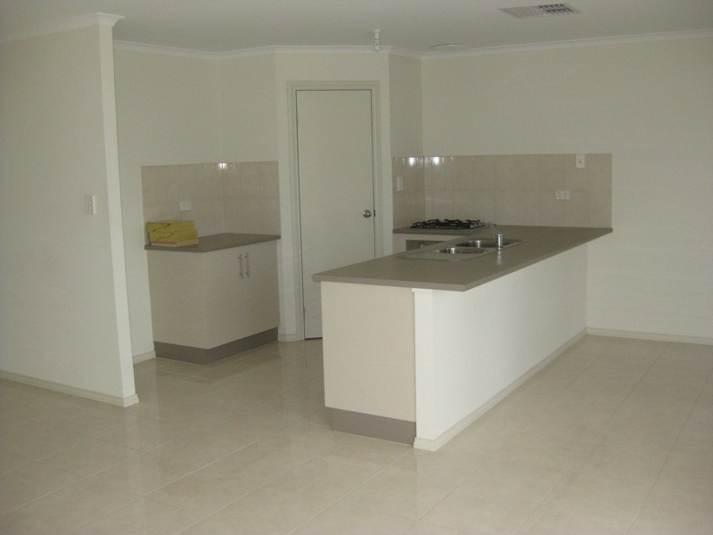 407 COMMERCIAL ROAD, Moana SA 5169