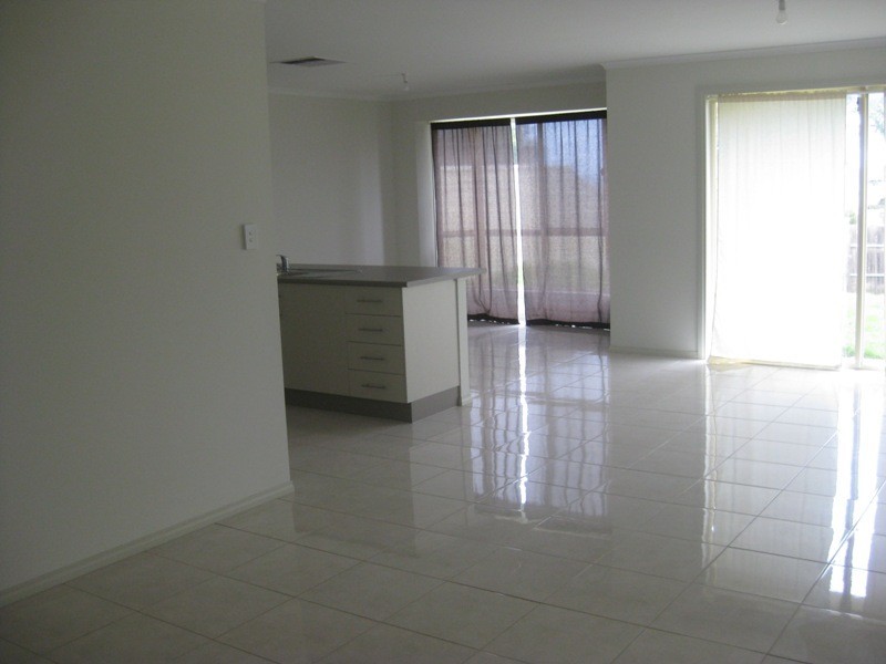 407 COMMERCIAL ROAD, Moana SA 5169