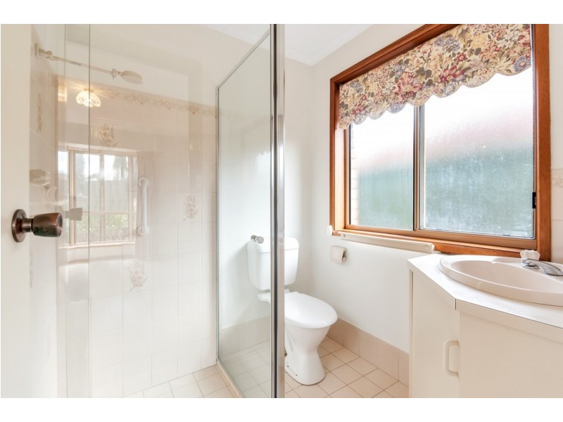 6A Lorraine Court, Morphett Vale SA 5162