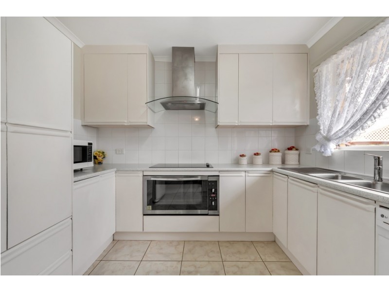 33 Kathleen Street, Morphett Vale SA 5162