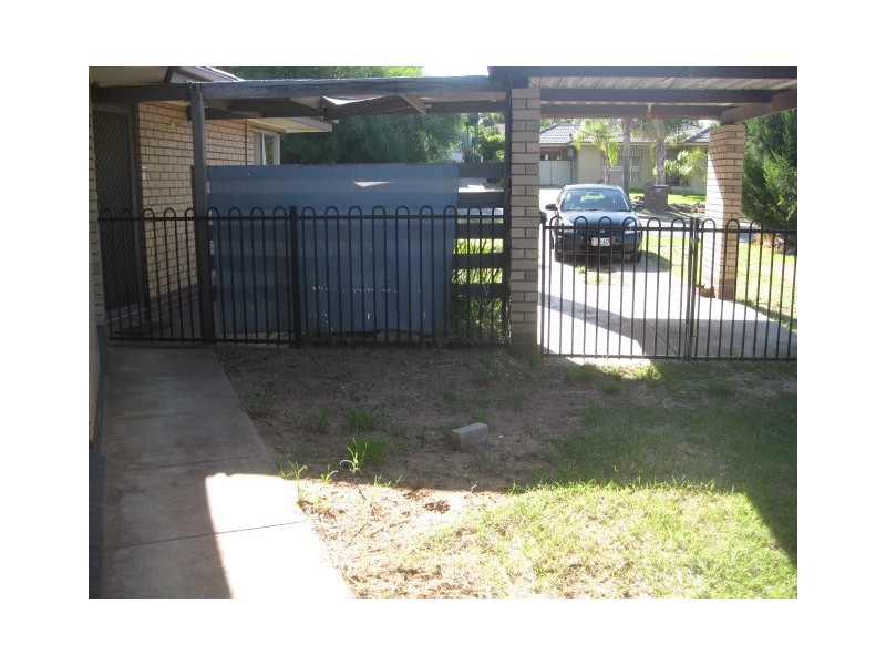 55 Arnold Drive, Hackham SA 5163