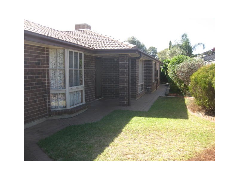 4 Ashmore Place, Onkaparinga Hills SA 5163