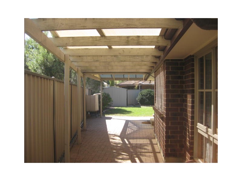 4 Ashmore Place, Onkaparinga Hills SA 5163