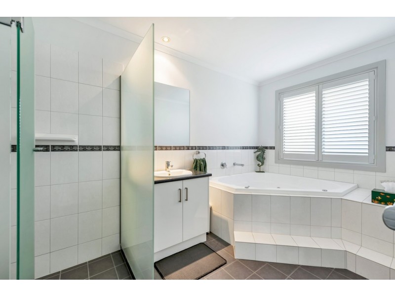 2 Tangerine Court, Aldinga Beach SA 5173