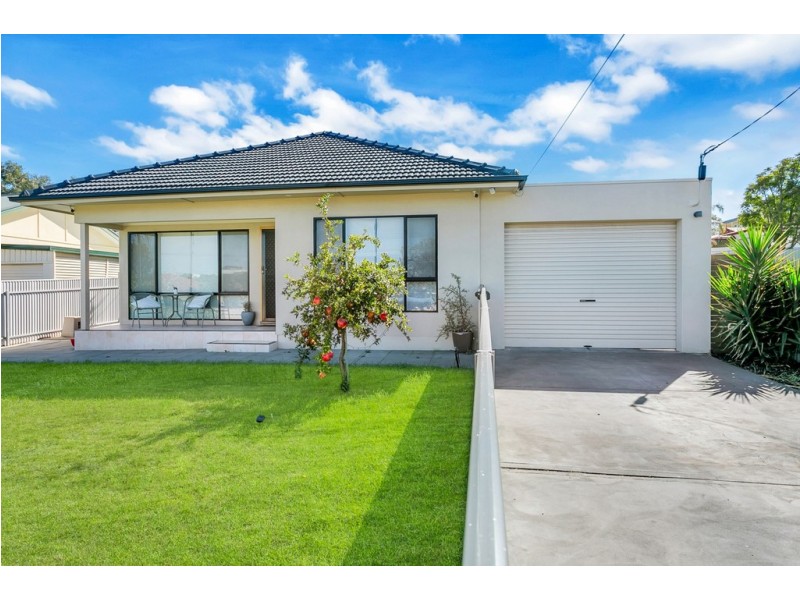 13 Deemster Avenue, Christies Beach SA 5165