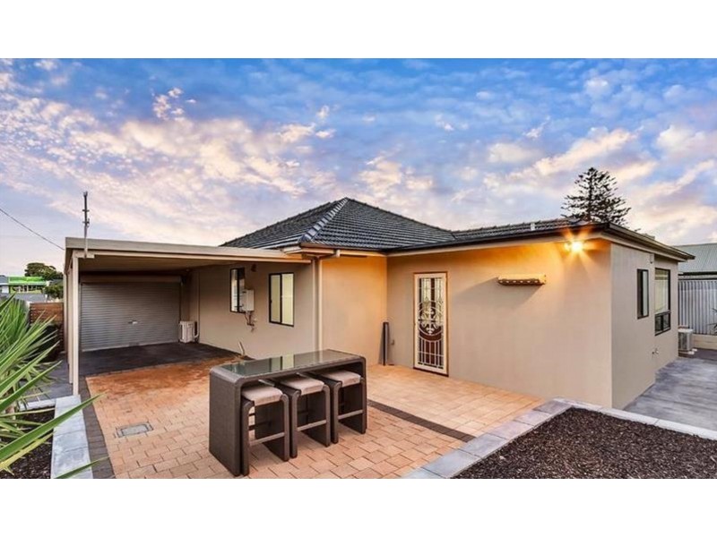 13 Deemster Avenue, Christies Beach SA 5165