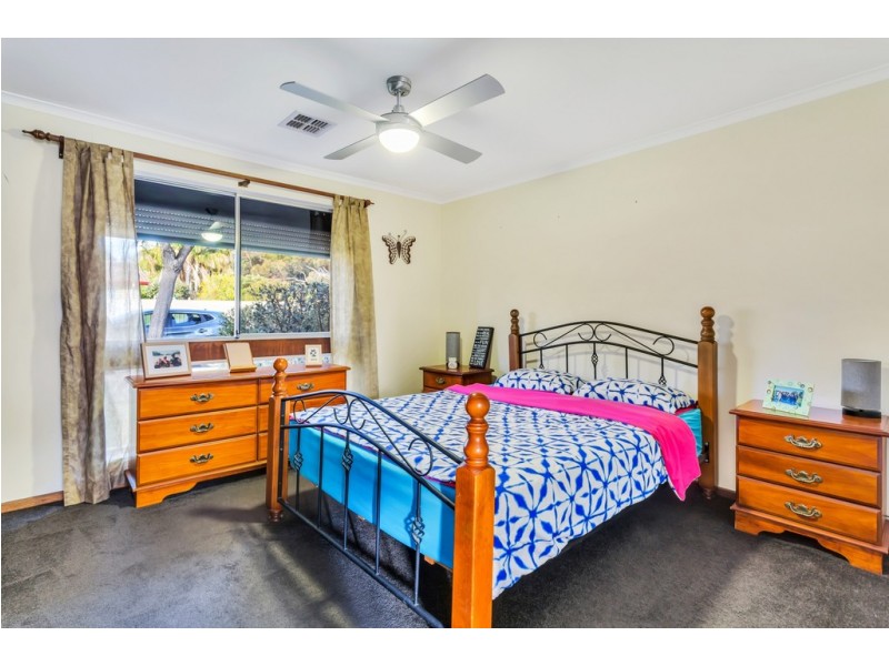 17 McCartney Street, Morphett Vale SA 5162
