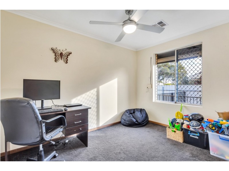 17 McCartney Street, Morphett Vale SA 5162
