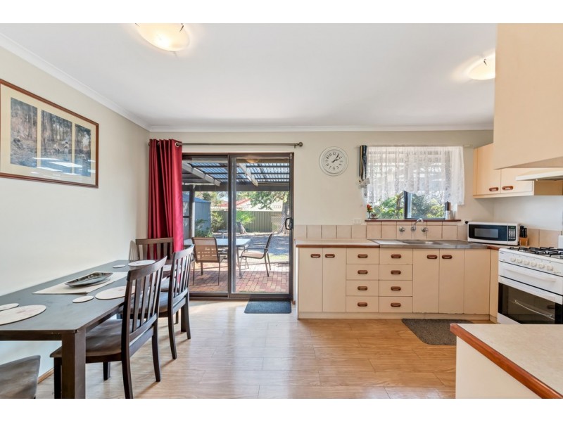 25 Spencer Drive, Morphett Vale SA 5162