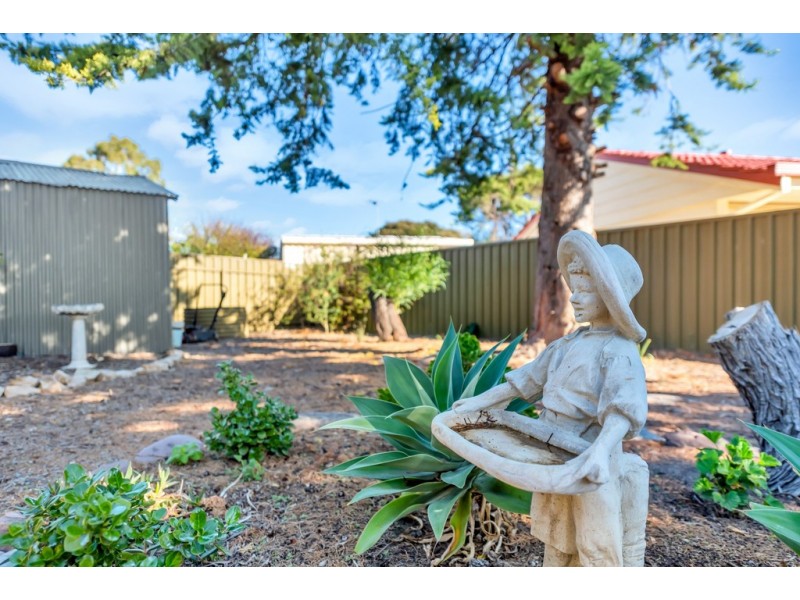 25 Spencer Drive, Morphett Vale SA 5162