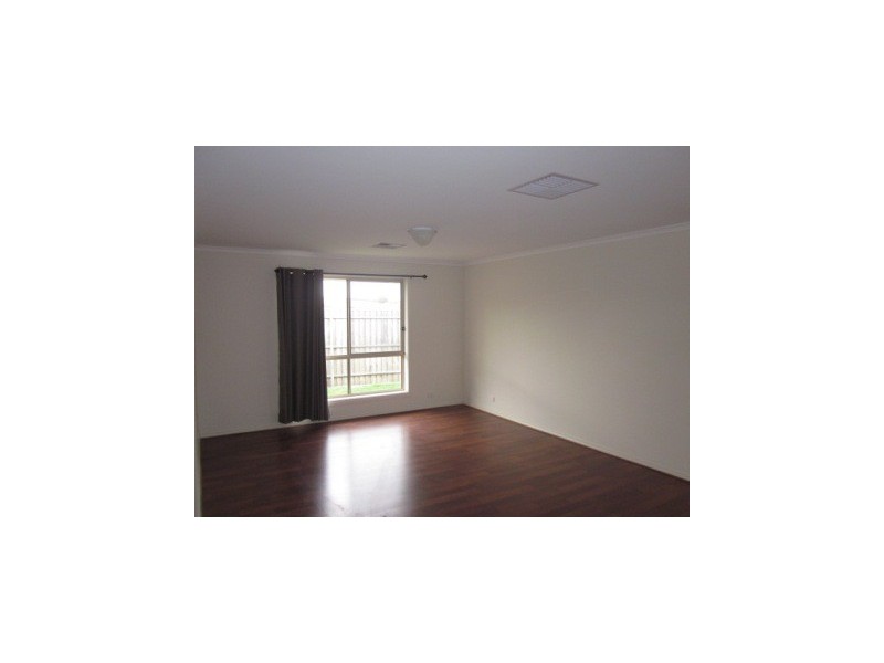17 Yeltana Avenue, Huntfield Heights SA 5163