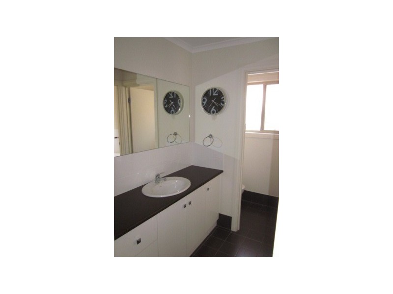 17 Yeltana Avenue, Huntfield Heights SA 5163
