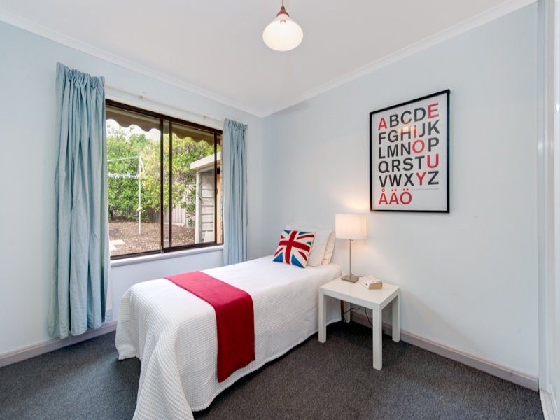 100 FAIRLIE DRIVE, Flagstaff Hill SA 5159