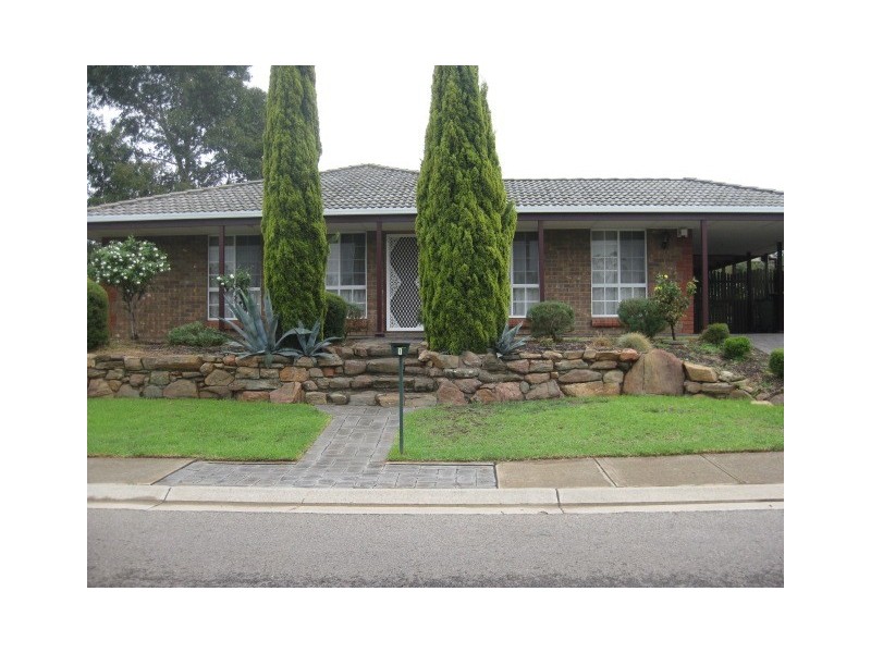 1 Marena Court, Woodcroft SA 5162