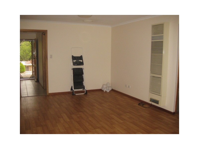 1 Marena Court, Woodcroft SA 5162