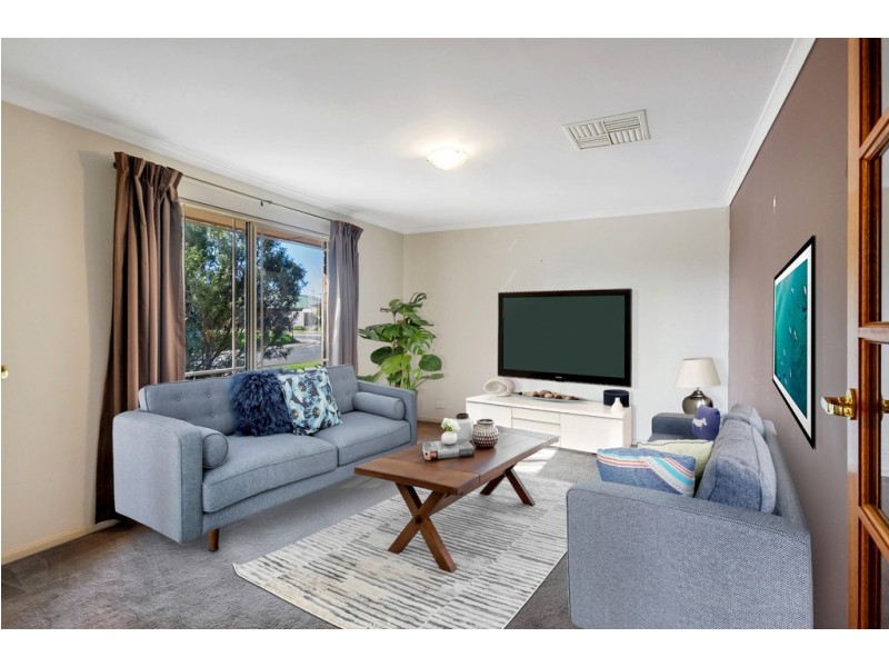17 Trinity Road, Morphett Vale SA 5162