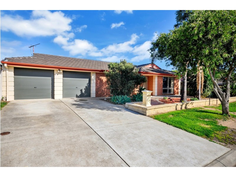 17 Trinity Road, Morphett Vale SA 5162