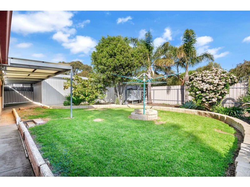 17 Trinity Road, Morphett Vale SA 5162