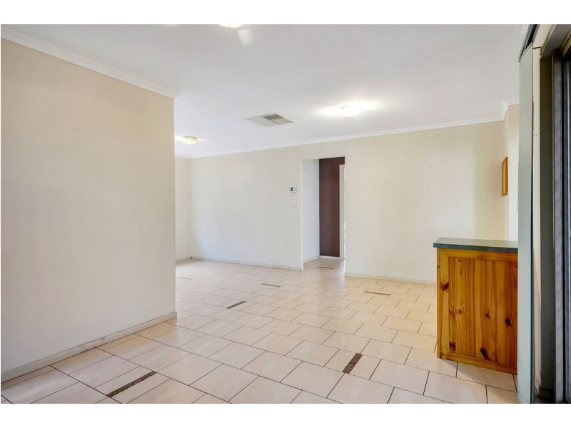 17 Trinity Road, Morphett Vale SA 5162