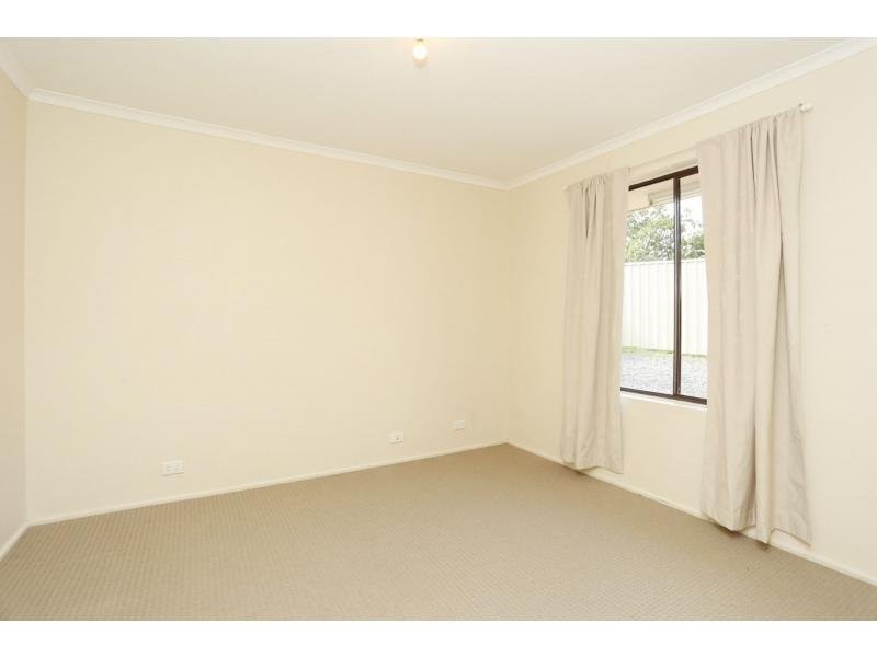 2 Pine Drive, Aberfoyle Park SA 5159