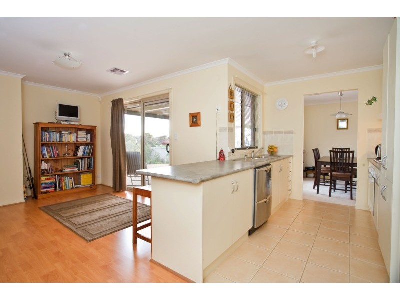 1 Summerhill Close, Reynella SA 5161
