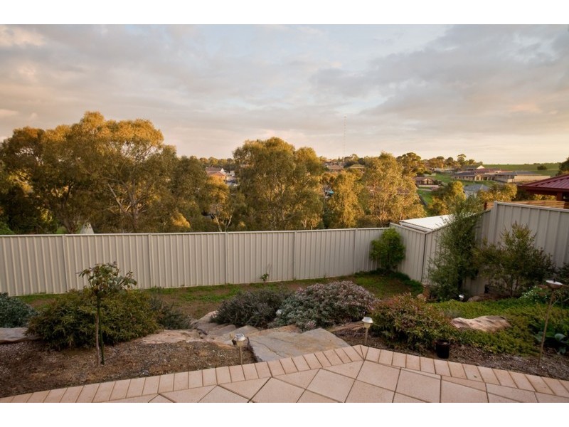 1 Summerhill Close, Reynella SA 5161