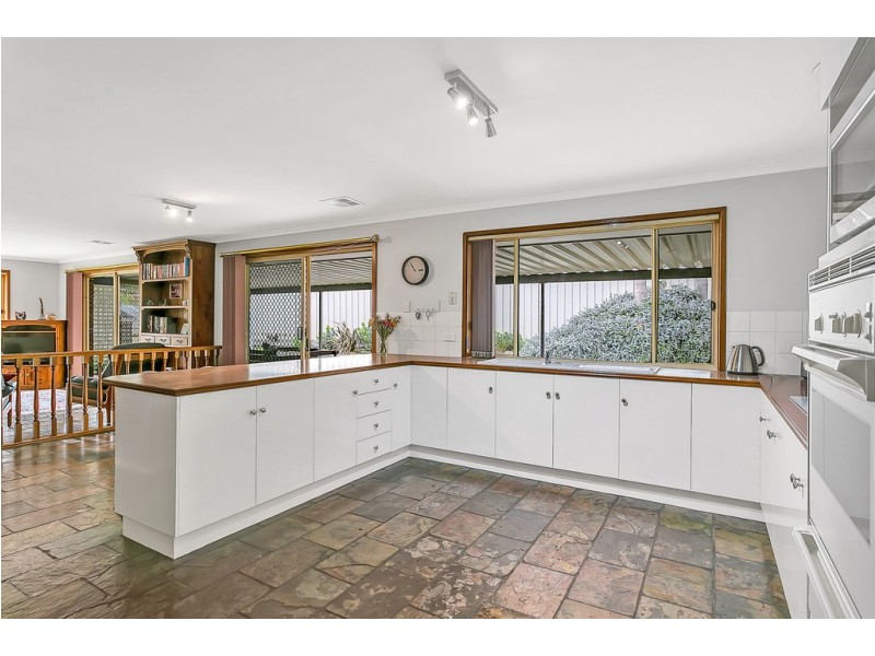 61 Spriggs Road, Onkaparinga Hills SA 5163