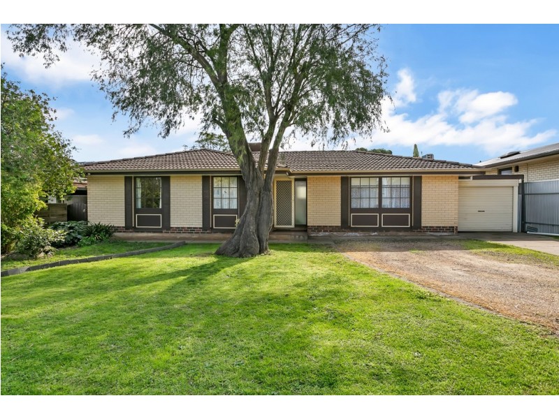 9 Carmela Avenue, Morphett Vale SA 5162