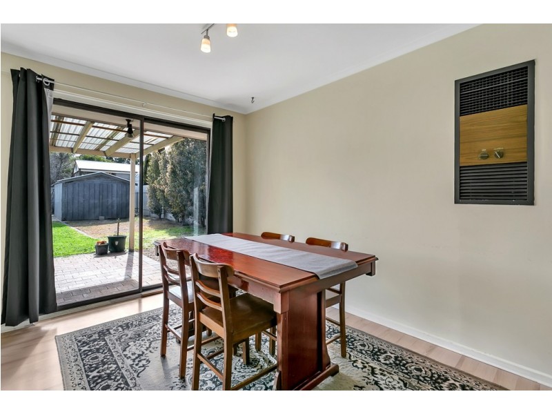 9 Carmela Avenue, Morphett Vale SA 5162