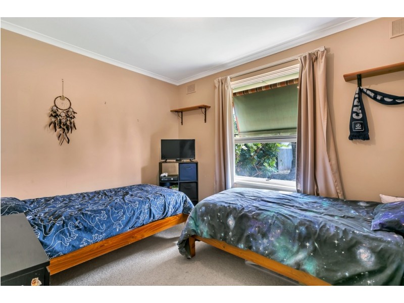 9 Carmela Avenue, Morphett Vale SA 5162