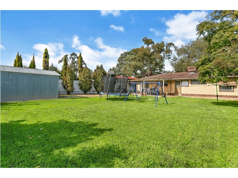 9 Carmela Avenue, Morphett Vale SA 5162