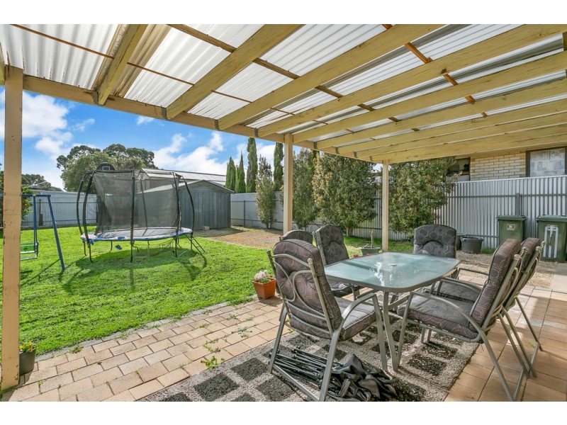 9 Carmela Avenue, Morphett Vale SA 5162