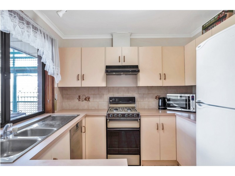 6 Leith Court, Hallett Cove SA 5158