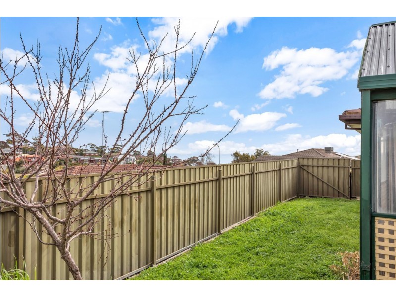 6 Leith Court, Hallett Cove SA 5158