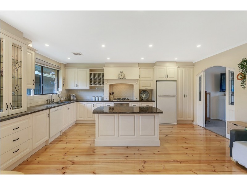 13 YORK STREET, Happy Valley SA 5159