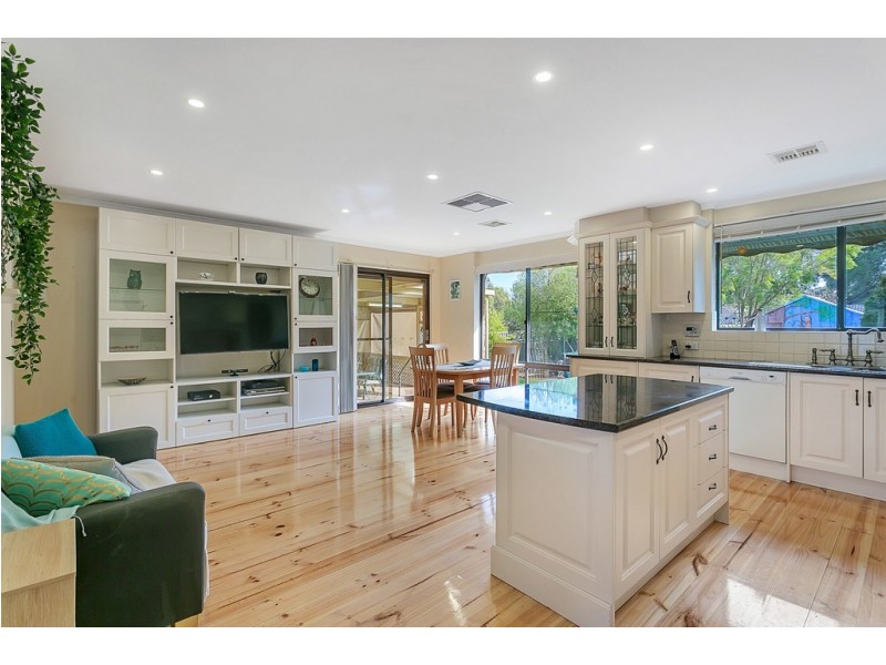 13 YORK STREET, Happy Valley SA 5159