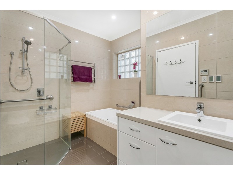 13 YORK STREET, Happy Valley SA 5159
